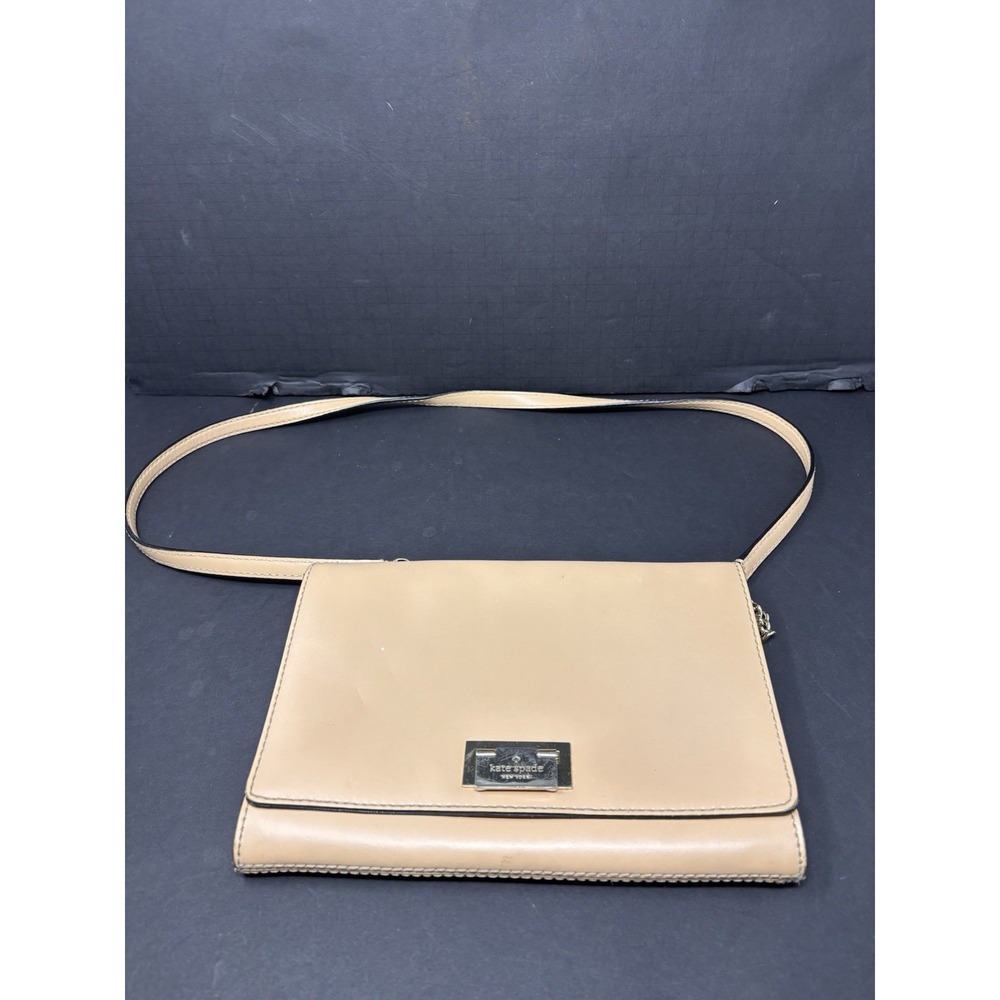 Kate Spade New York Tan Leather Chain XBody OTS Silver Clasp Envelope Bag‎